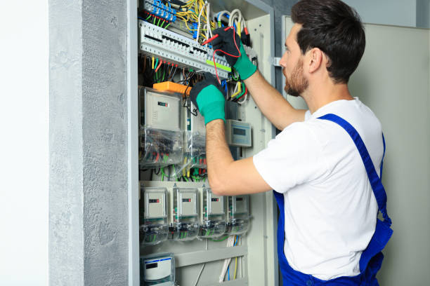 Best Circuit Breaker Repair  in Golden Hills, CA